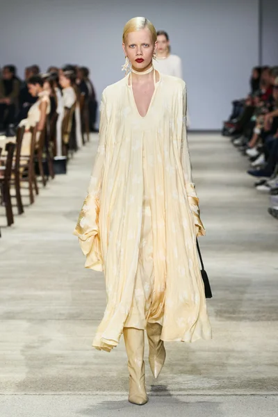 Look 41